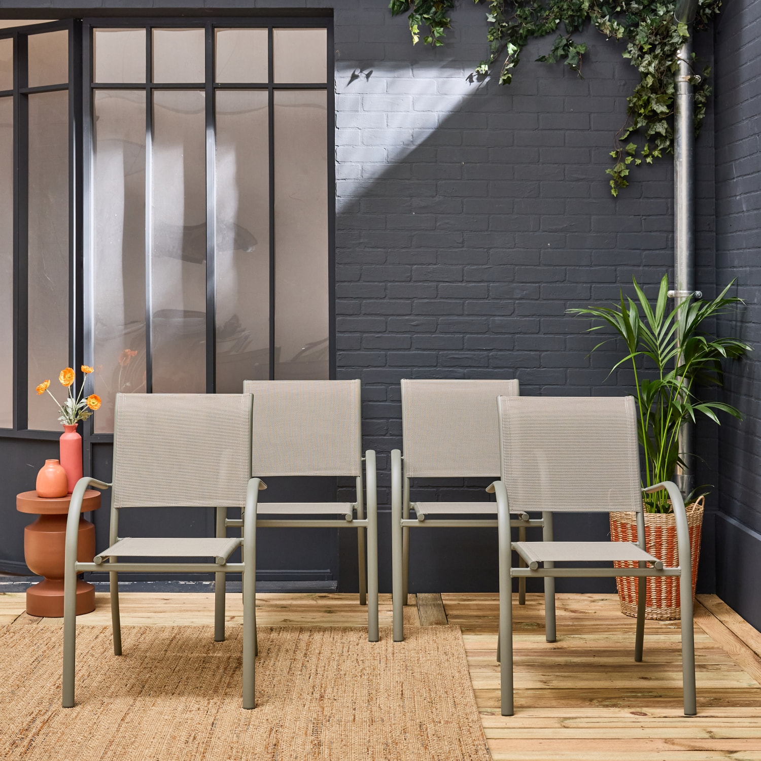 Lot de 4 fauteuils de jardin empilables TARANTO aluminium et textilène. kaki. 66 x 55 x 86 cm