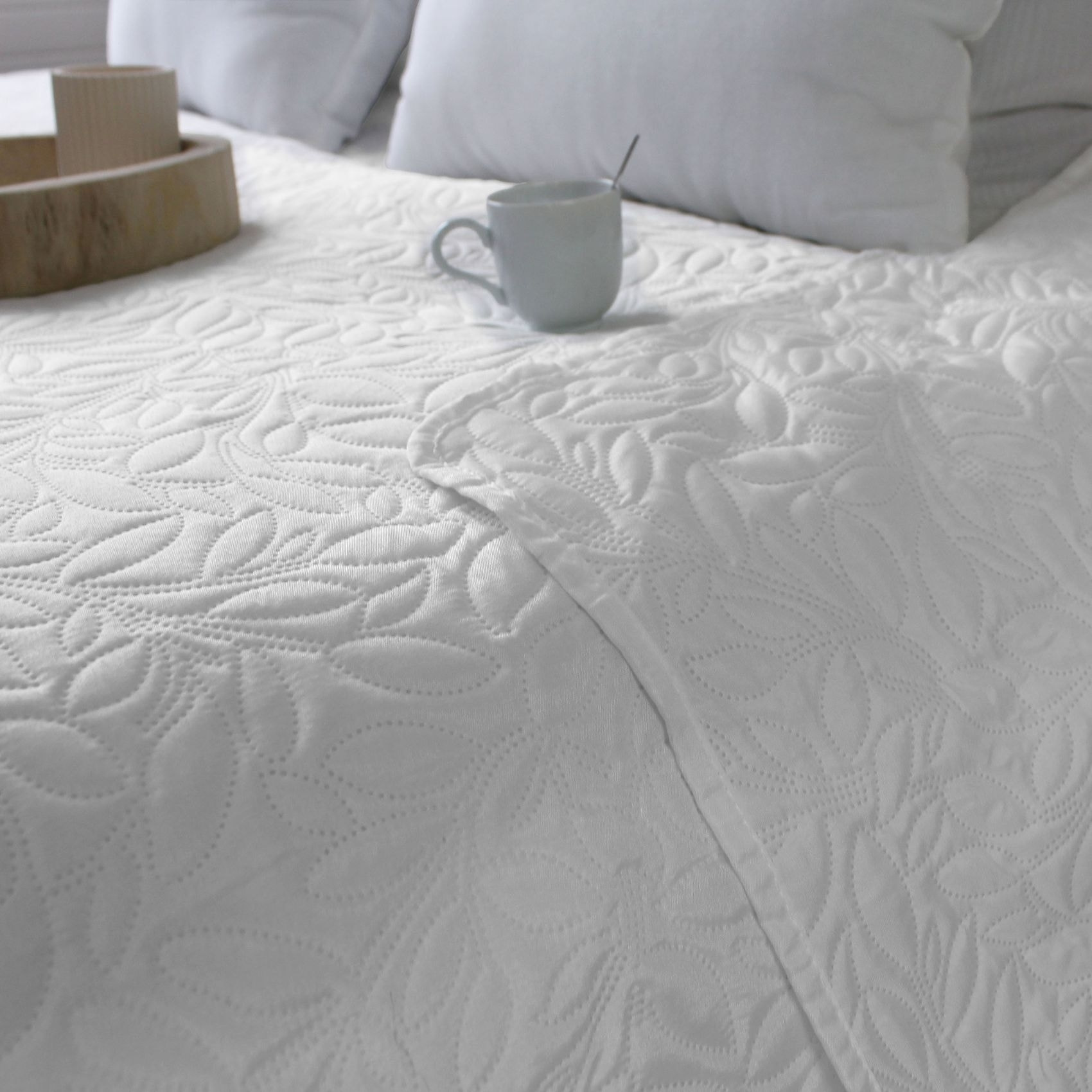 Couvre-lit microfibre à motif floral - Blanc