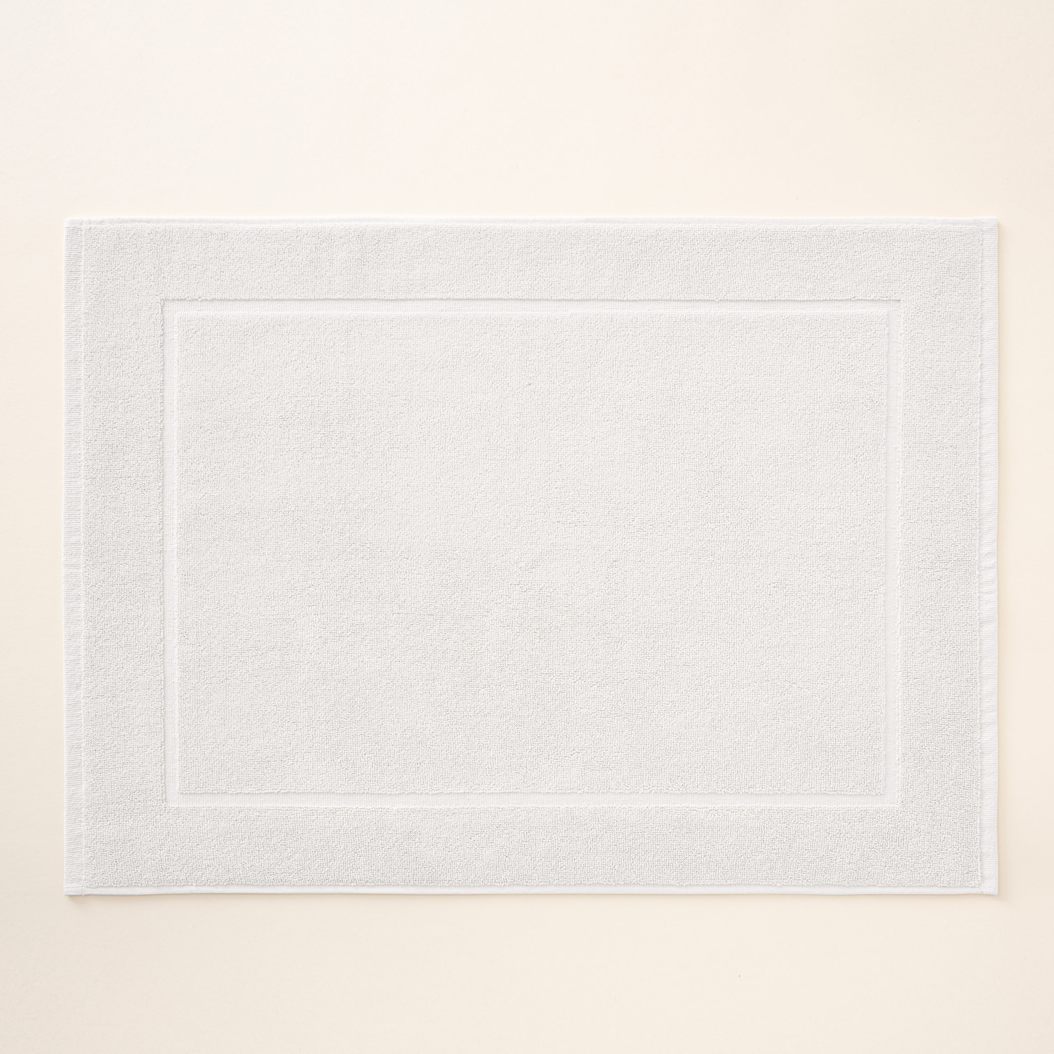 Tapis de bain coton peigné - 600 g/m2 blanc