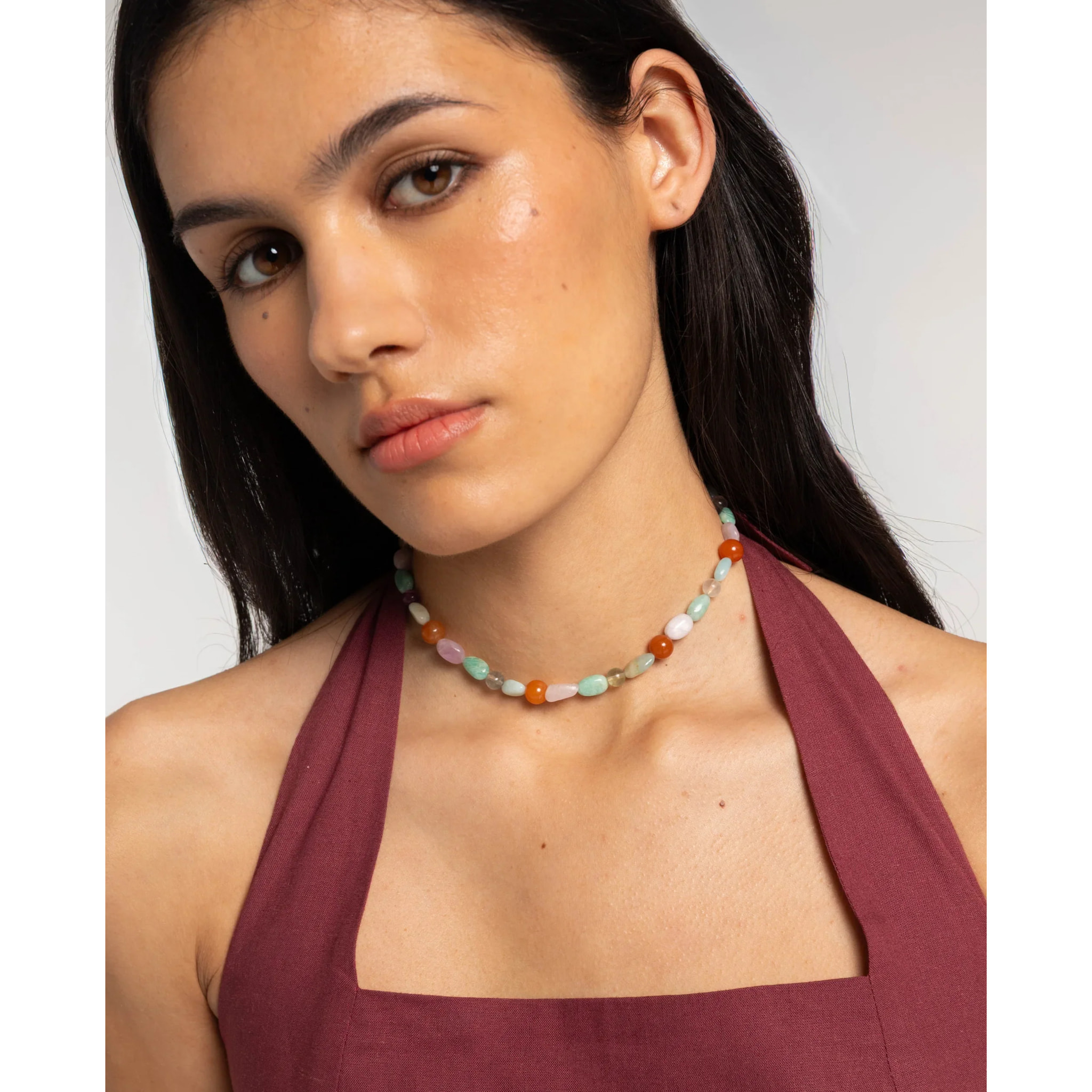 Collar de mujer con piedras naturales multicolor