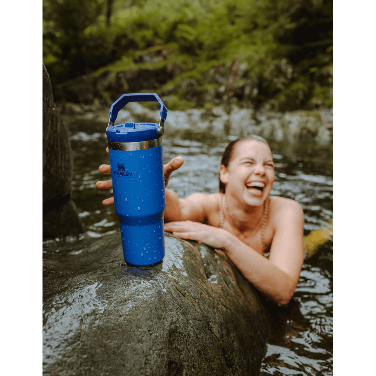Botella de agua Isotermica Con Pajita - 0,89L - ICEFLOW™ FLIP STRAW TUMBLER 1,0 - Iris