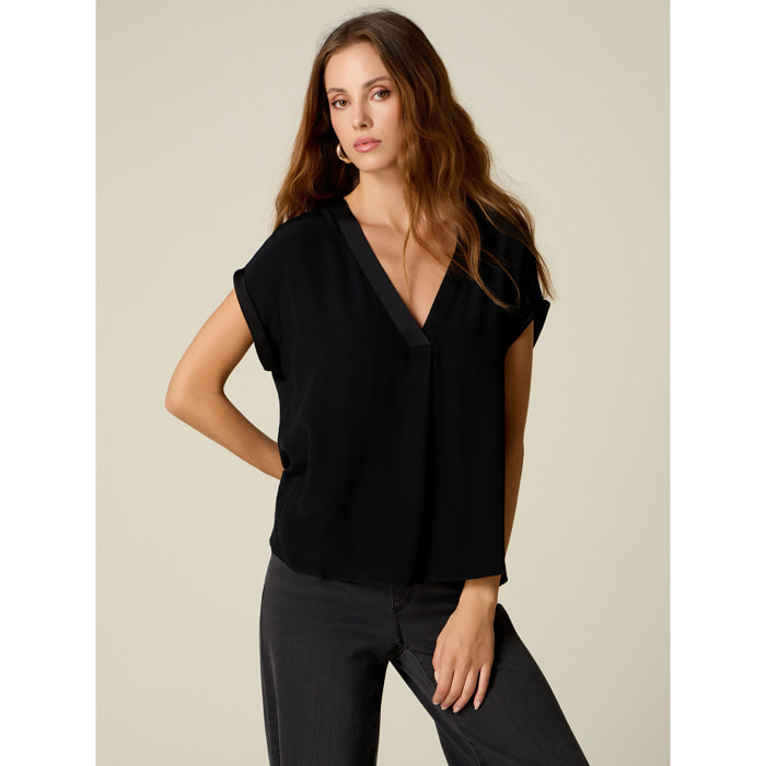 Oltre - Blusa in viscosa crêpe con scollo a V - Nero
