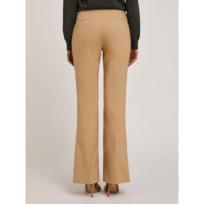 Motivi - Pantaloni flare in tessuto compatto - Beige