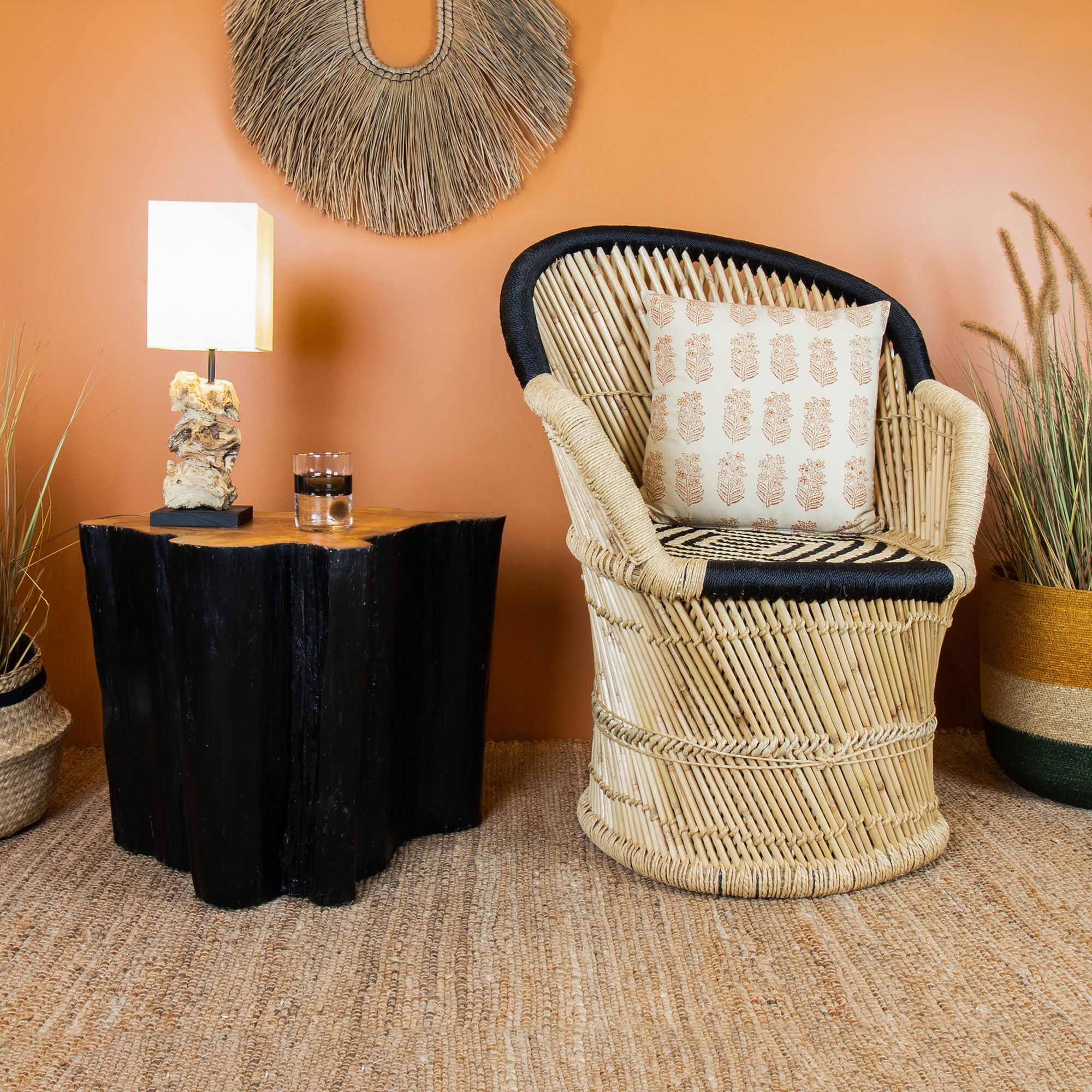 Bout de canapé en bois brûlé 40cm KURO