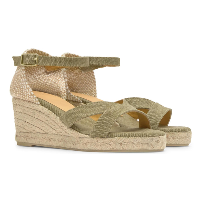 Sandalia Bruna cuña de yute con escote en v y pulsera