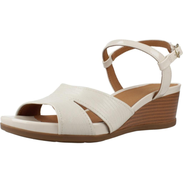 Sandalias Mujer de la marca GEOX  modelo D MARYKARMEN BEIS