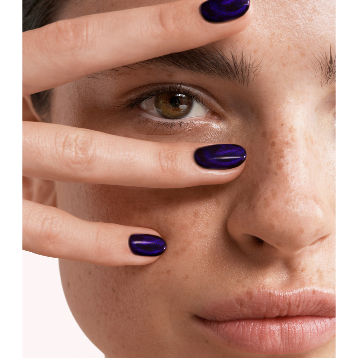 Vernis semi-permanent - Cat Eye - Majestic Amethyst - 15 ml