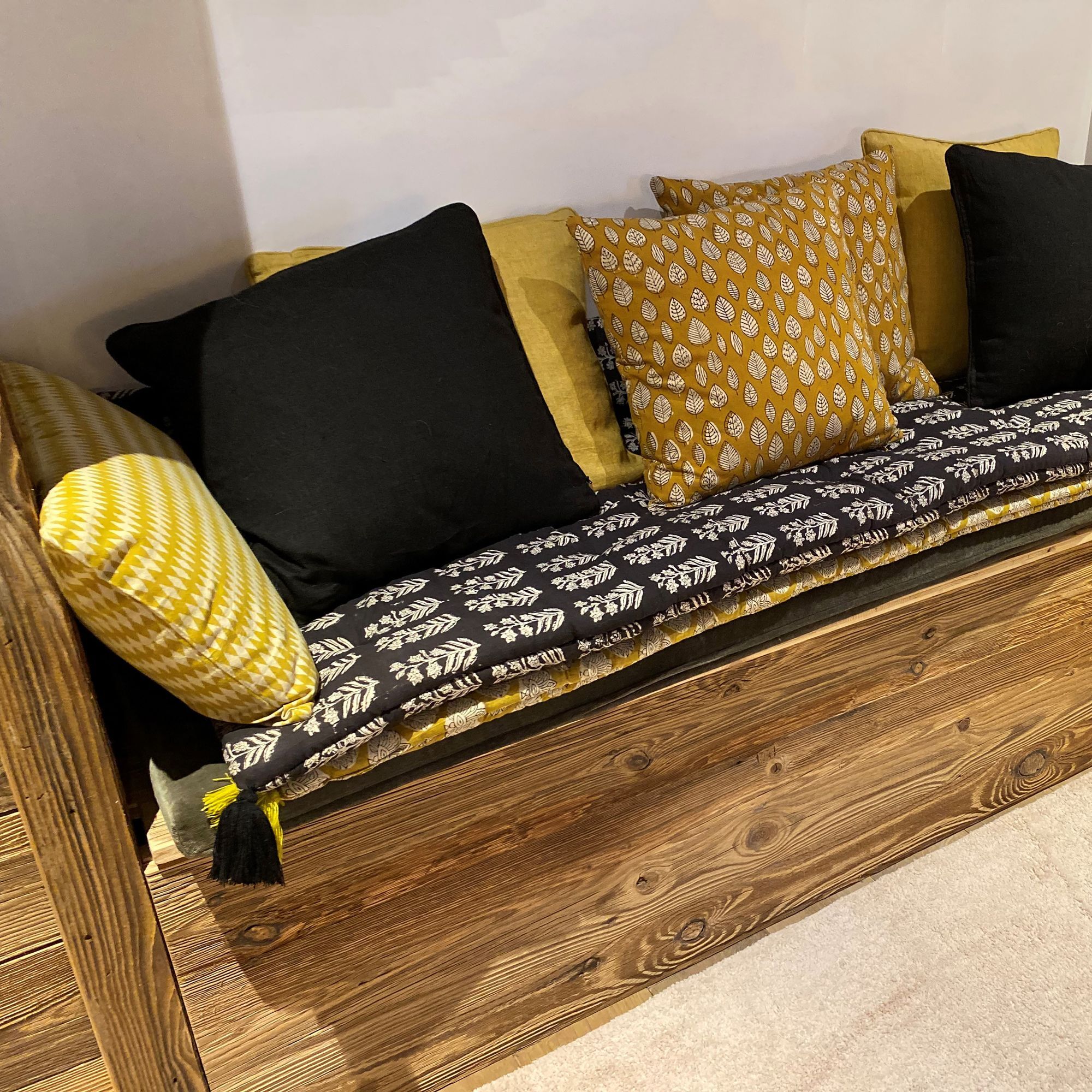 Coussin en coton jaune 40cm NILAM