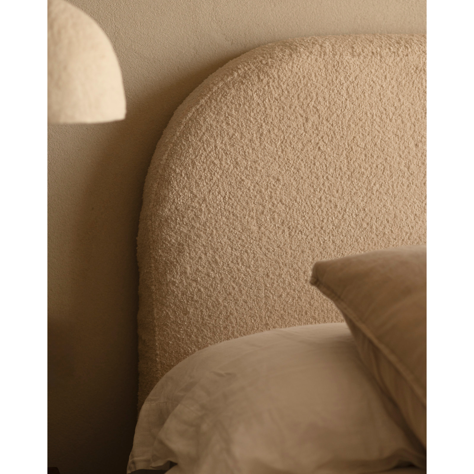 Housse pour tête de lit en bouclé beige en différentes tailles