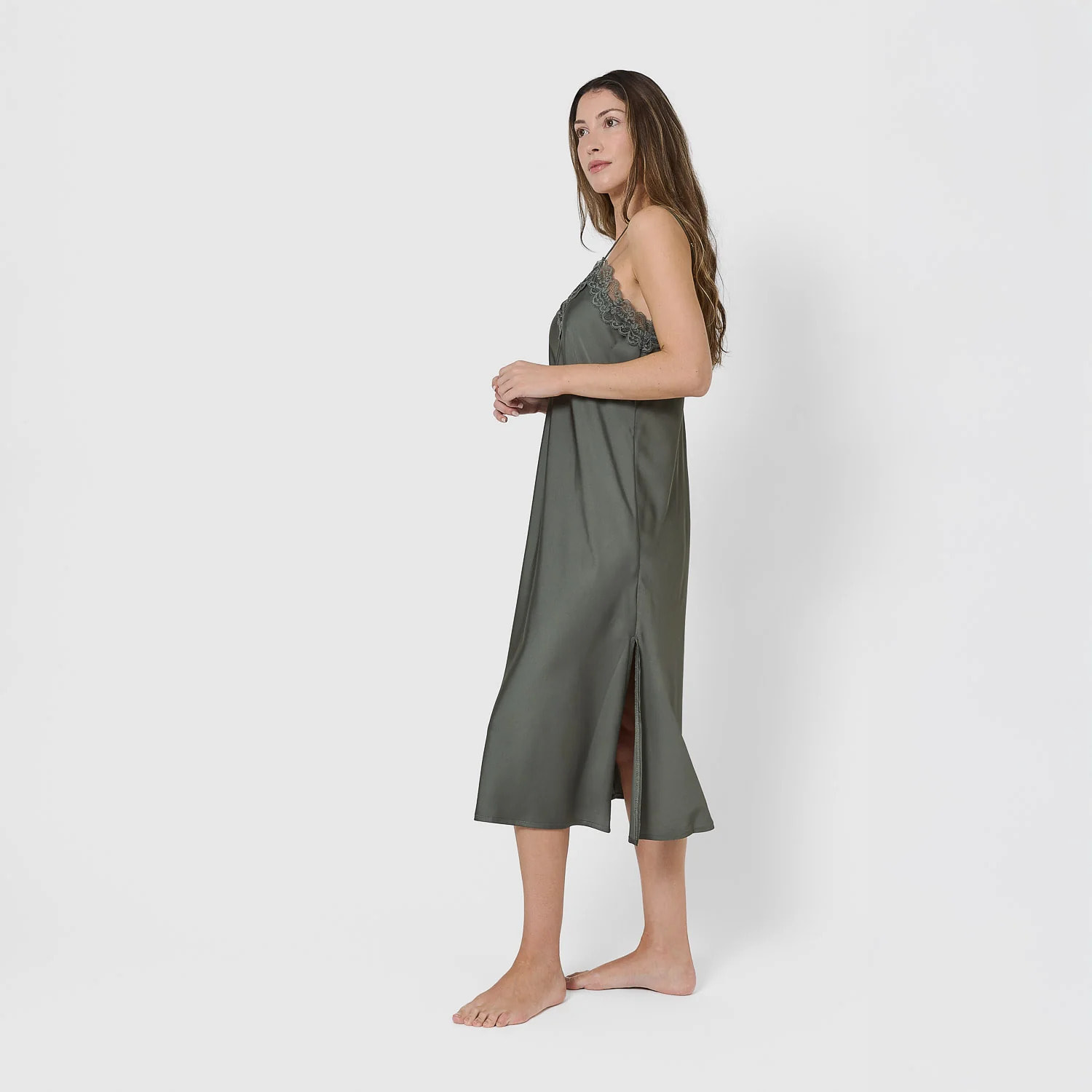 Camisón midi satén verde cacería