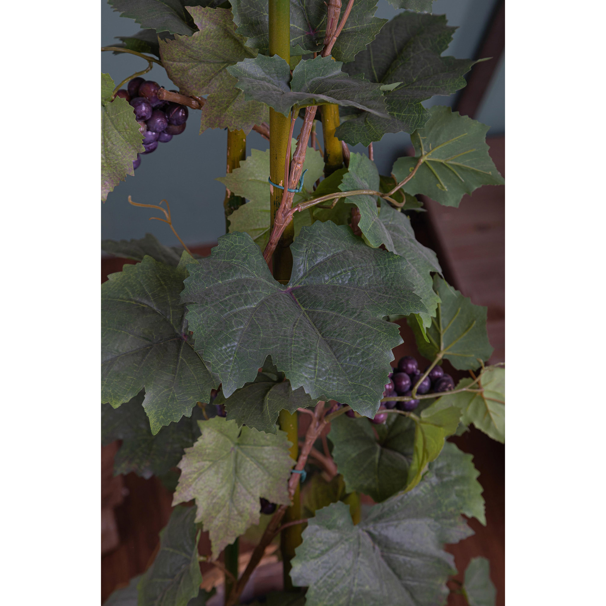 Pianta Di Vite Con Frutti, In Vaso. Altezza 120 Cm - Pezzi 1 - 15X120X15cm - Colore: Verde - Bianchi Dino - Piante Artificiali