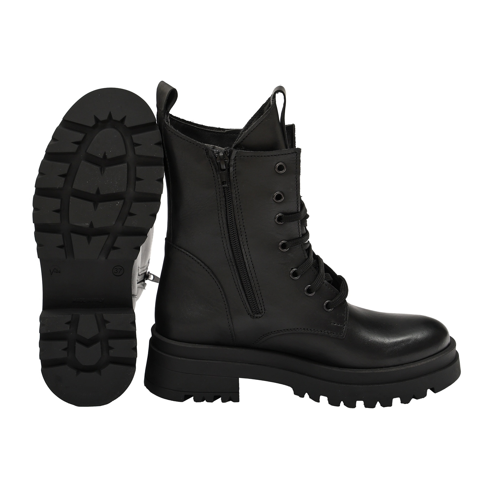 Anfibi in vera pelle con stringhe