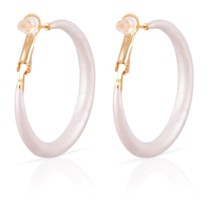 Pendientes de aro liso de cobre con recubrimiento electroplateado color blanco, 36 mm, cierre catalán de plata de ley 925 con acabado dorado electroplateado.