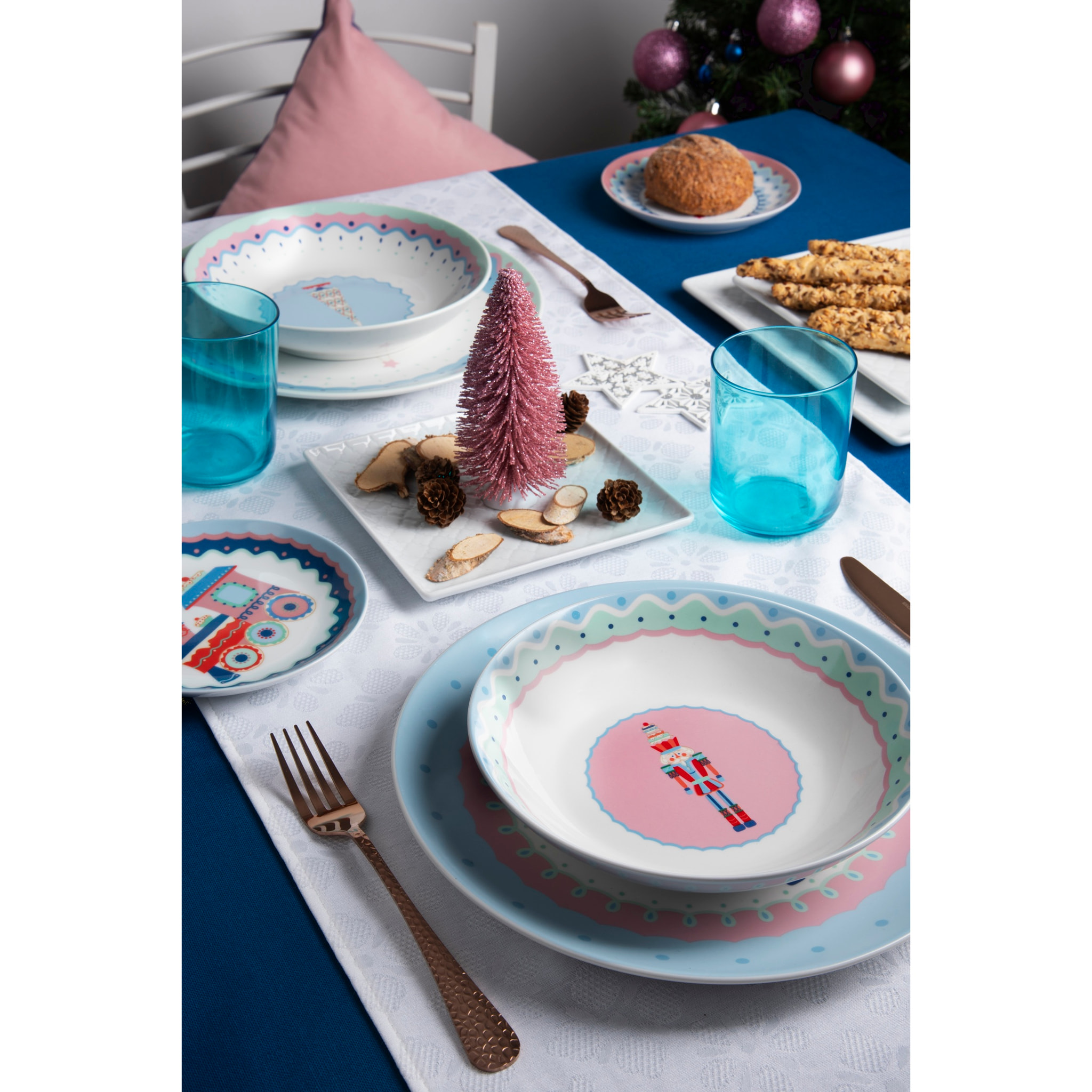 Service de table 12 pièces Excelsa - Xmas Sweet Pastels, porcelaine blanche