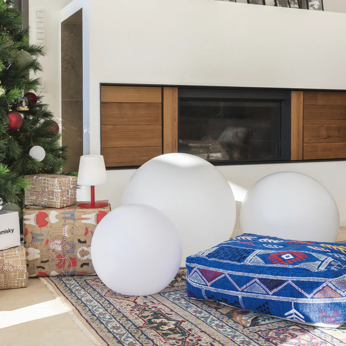 Boule lumineuse secteur BOBBY D40CM