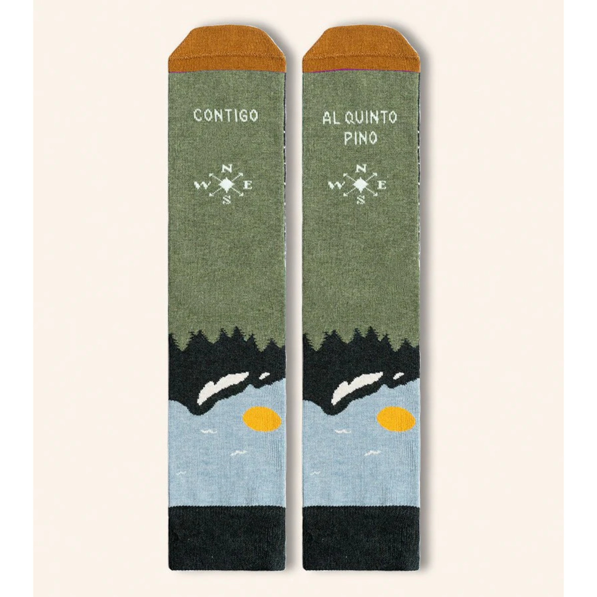 Calcetines "Contigo al quinto pino" Brújula
