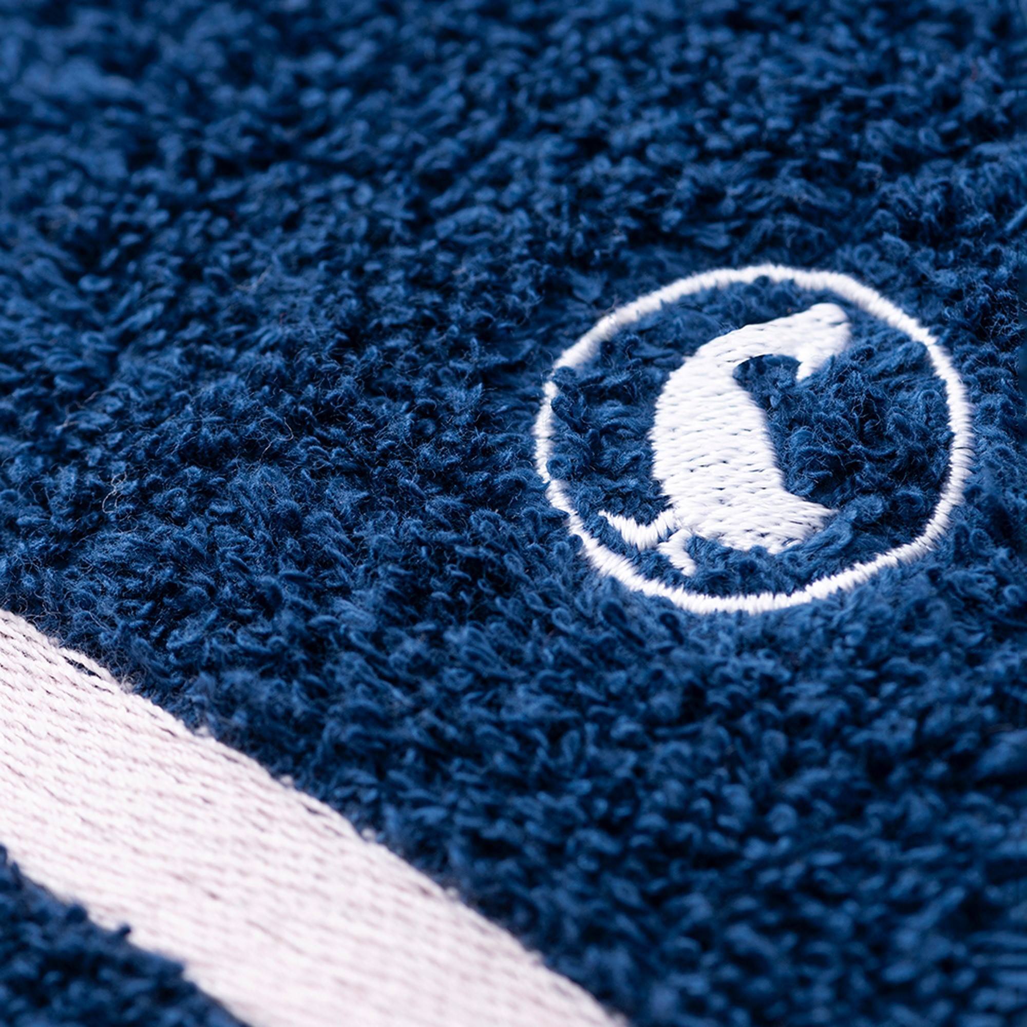 Set de 2 toallas de ducha 1x azul marino + 1x blanco crudo 70x140cm 100% algodón 500gsm el ganso