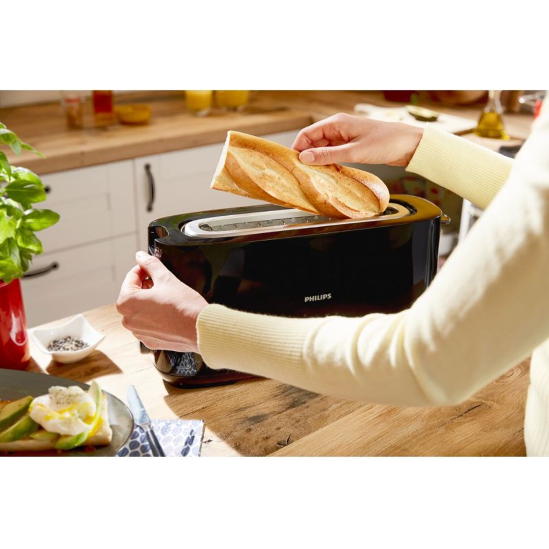 Grille-pain PHILIPS HD2590/90 Toaster noir Daily, 1 fente longue, 830W