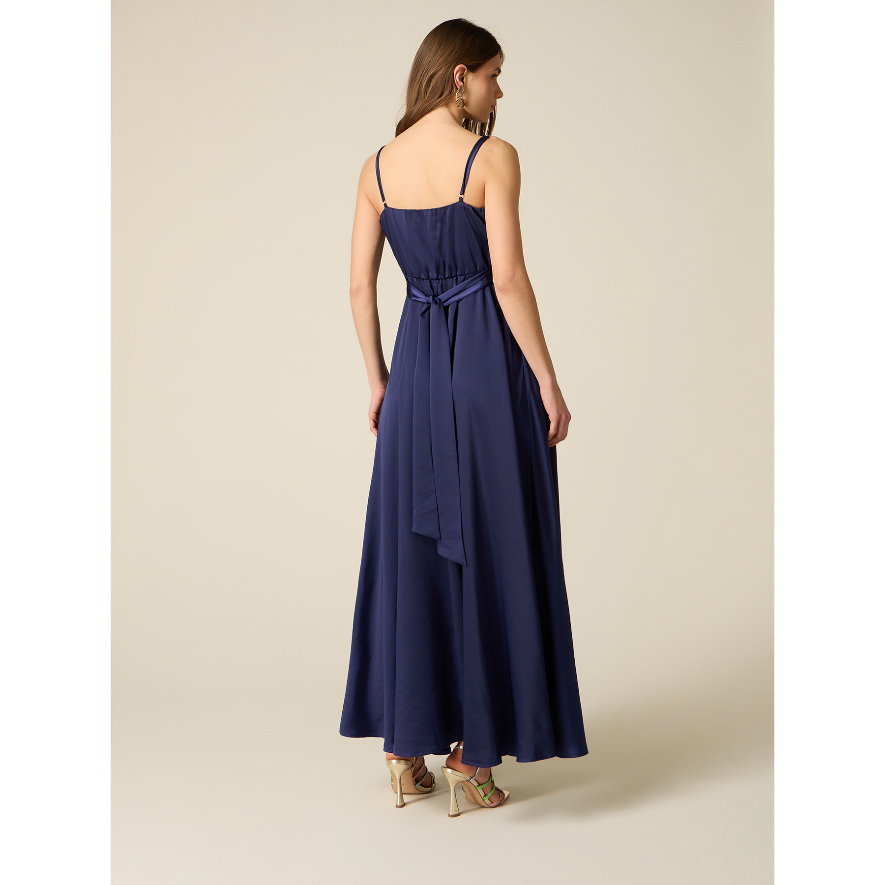 Oltre - Vestido largo de satén con abertura - Azul