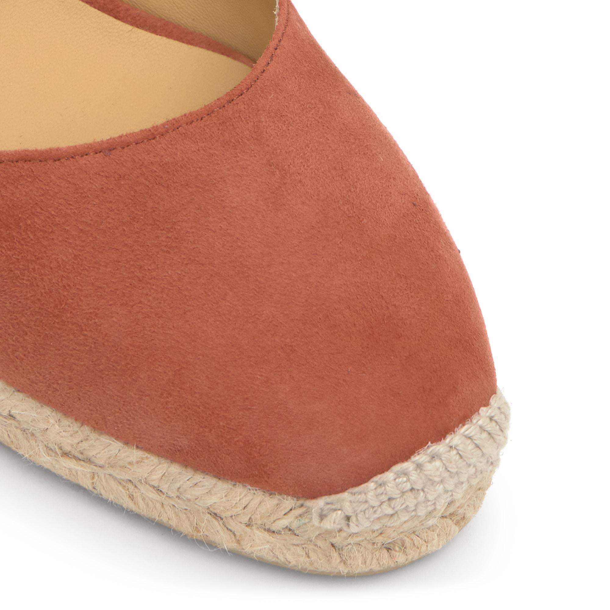 Alpargata de cuña 6 cm en ante con cordones trébol