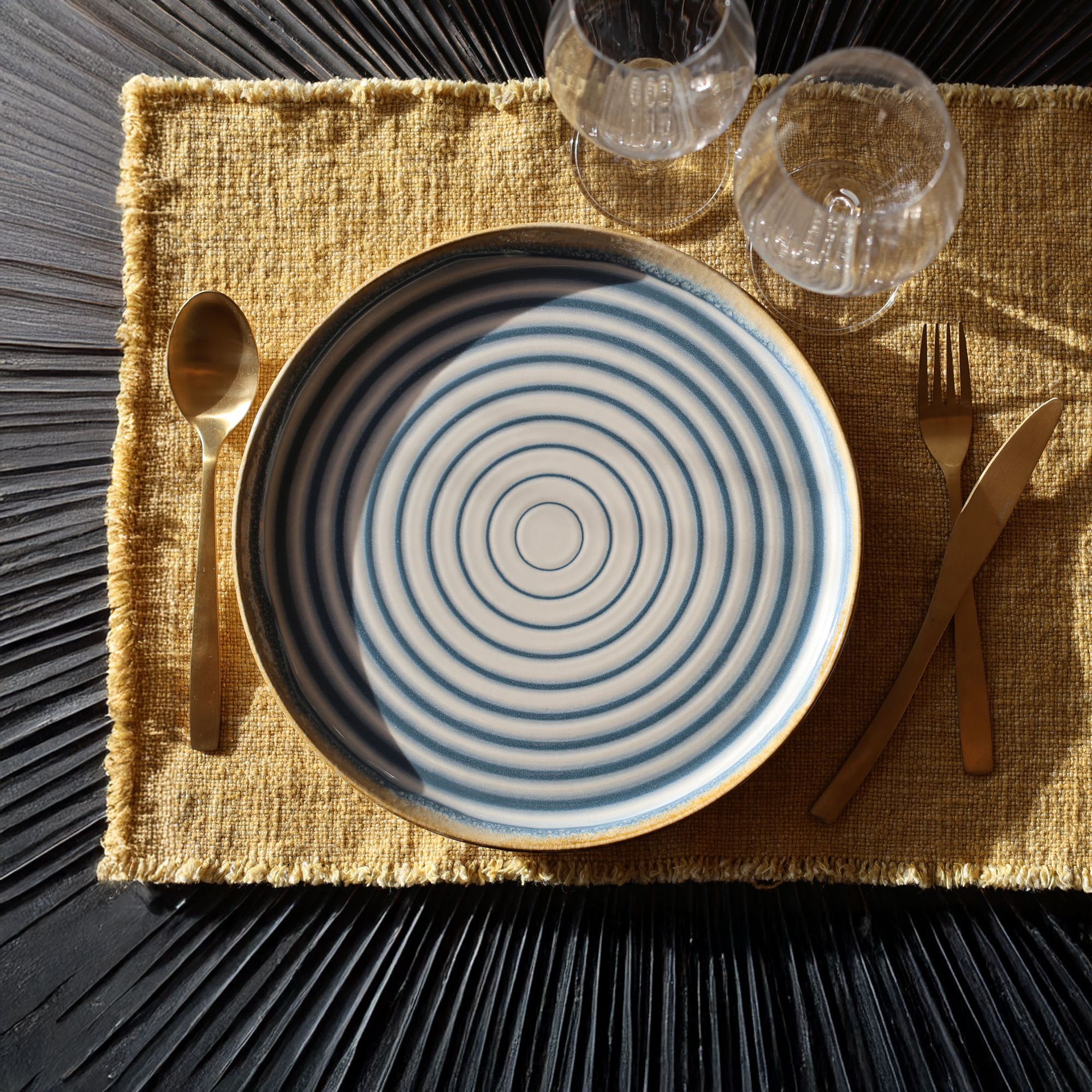Lot de 6 assiettes à dessert spirale 21cm en faïence bleu et beige  SPIRALE