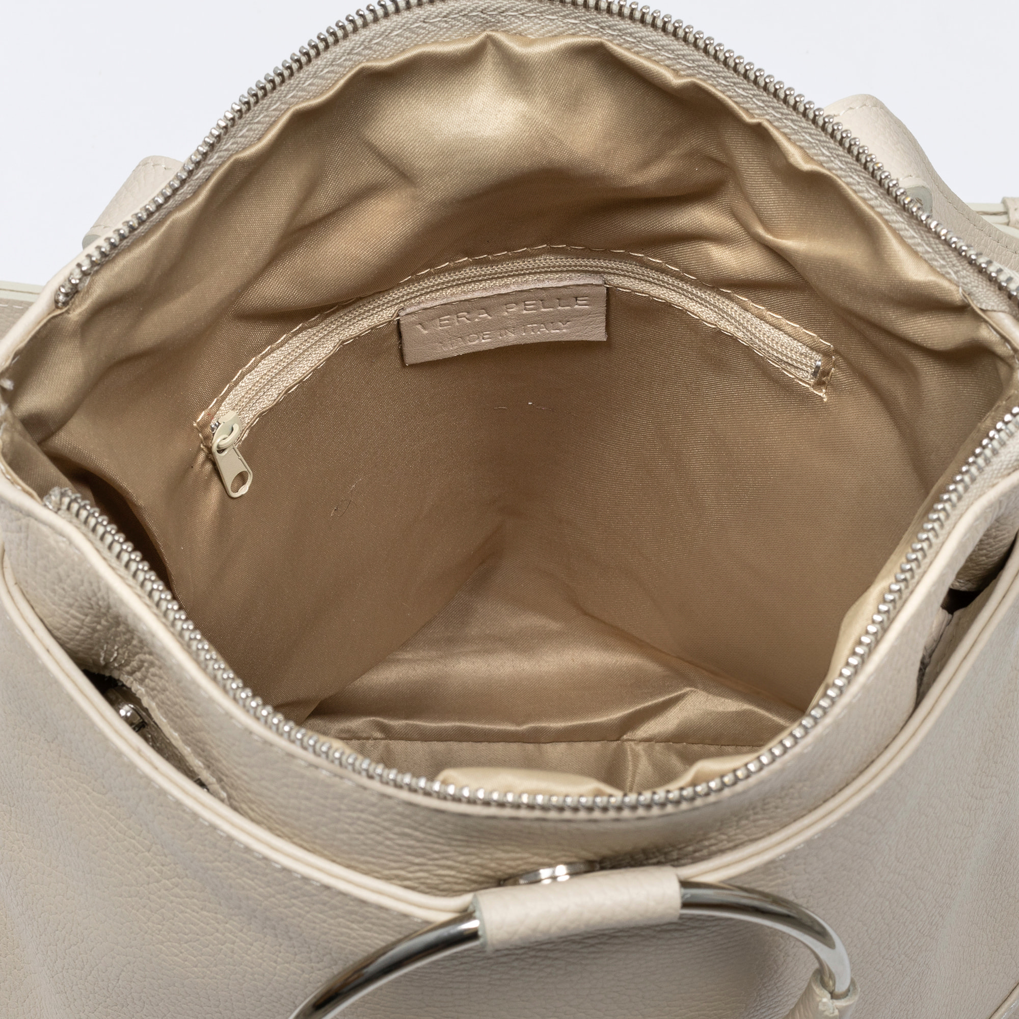 Arzago bolso mochila de piel auténtica Dollaro, con asa de diseño exclusivo anillo metal.