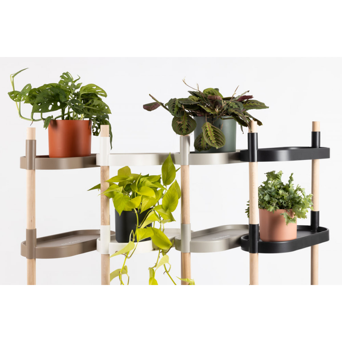 Estantería para plantas modular y personalizable con riego automático por goteo ; color blanco; 4 bandejas