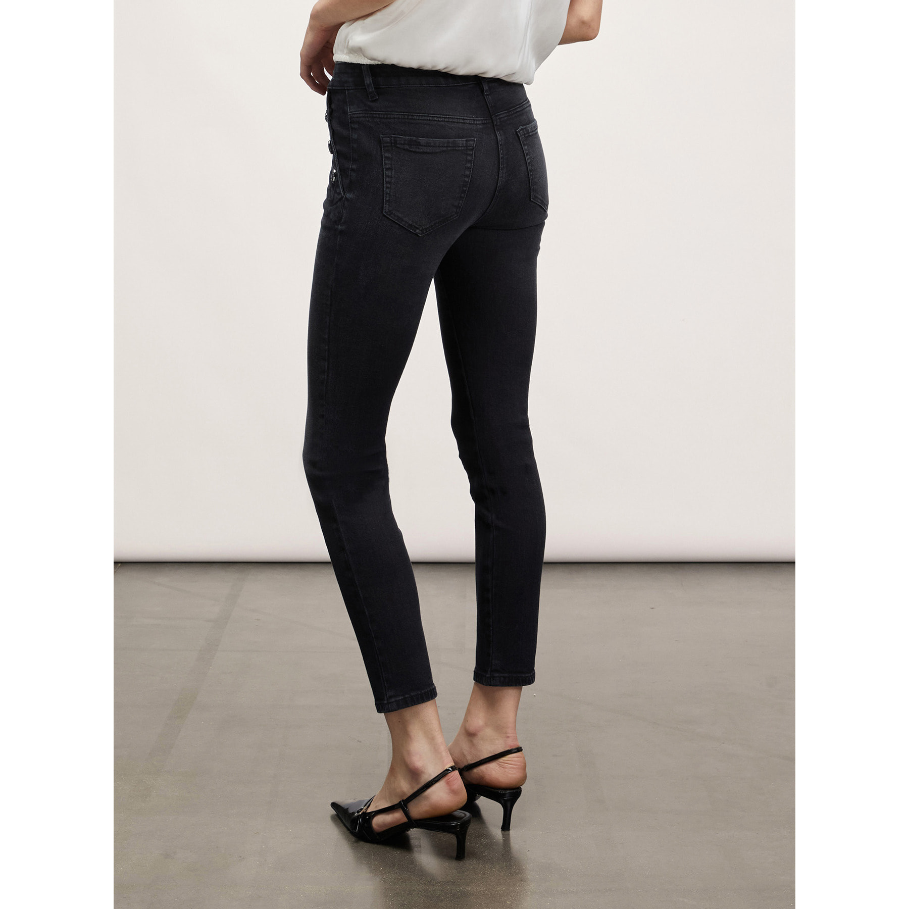 Motivi - Vaqueros skinny con detalle de botones - Negro