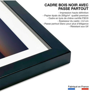 Poster lumière violette sur le pont Affiche sous cadre noir