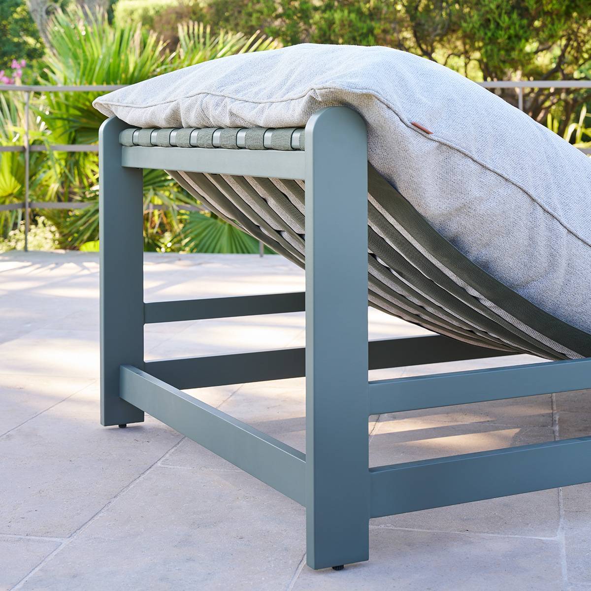 Lit de piscine Moreal vert laurier