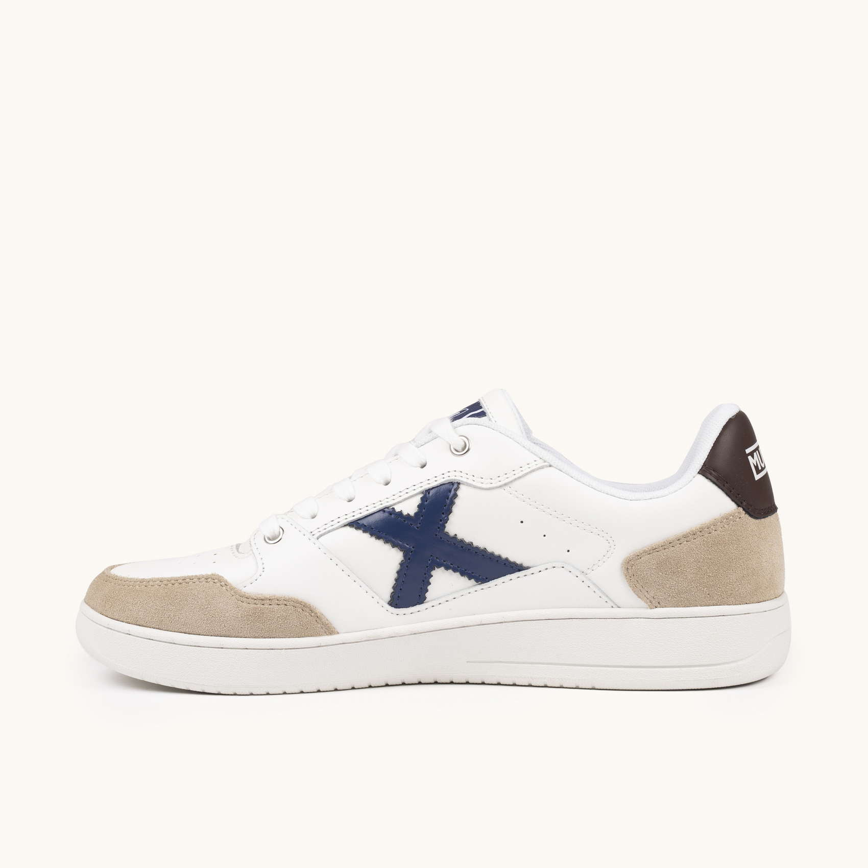 Sneakers de Estilo Tenis con Detalles en Marino y Marrón MUNICH LEGIT MAN 115