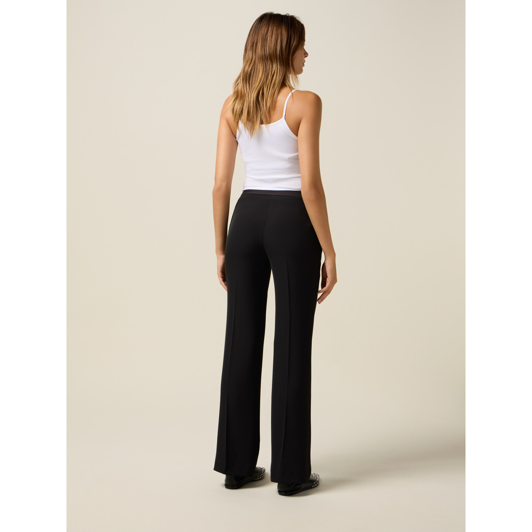 Oltre - Pantalones palazzo en satén enver - Negro