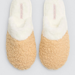 Pantofole da casa con pelliccia e pelle di pecora