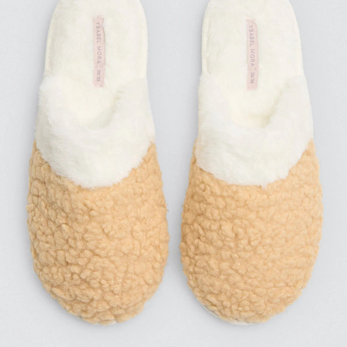 Pantofole da casa con pelliccia e pelle di pecora