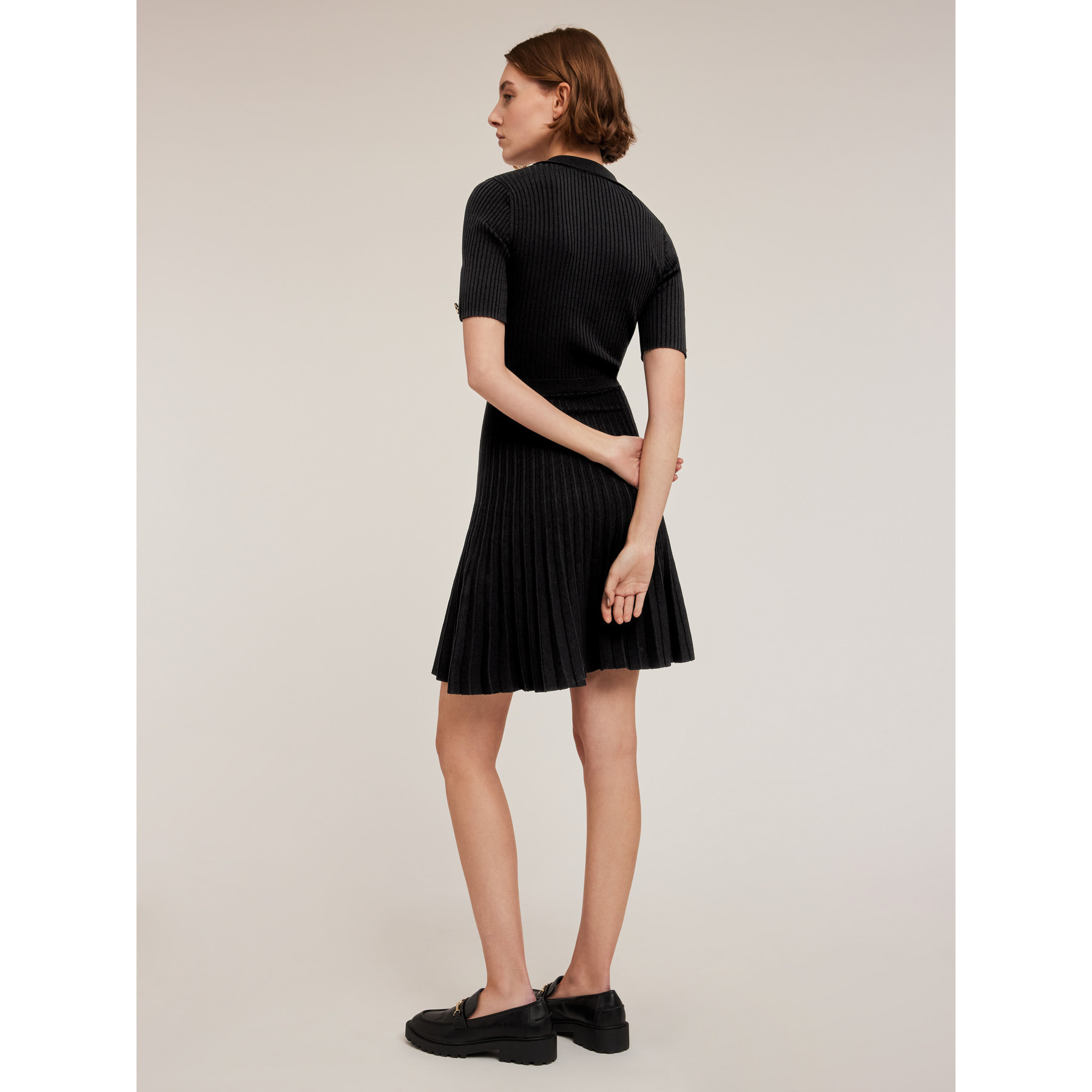 Motivi - Vestito con colletto in maglia a coste - Nero