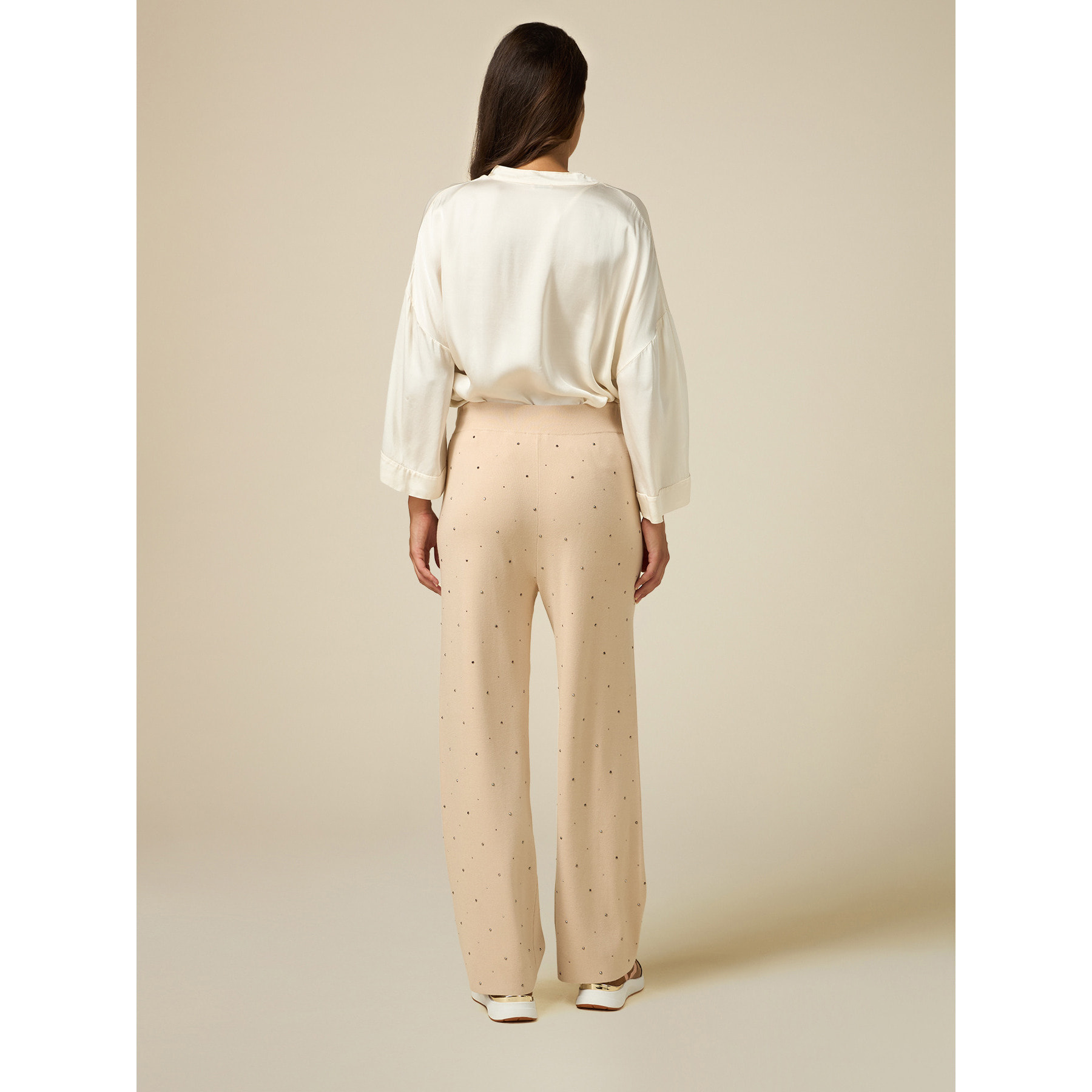 Oltre - Pantaloni in maglia con borchie - Beige