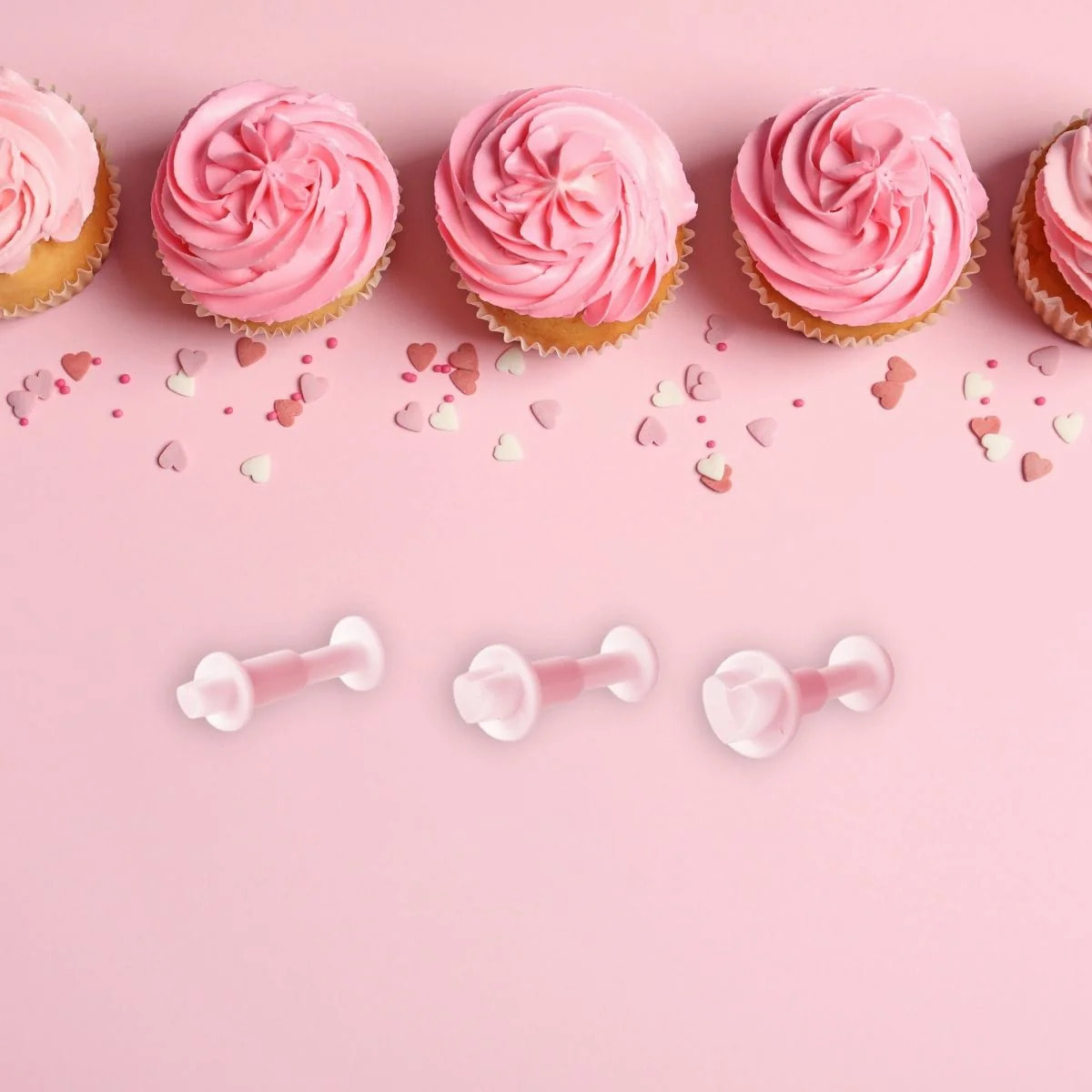 Lot de 3 emporte-pièces cœur à poussoir pour pâte à sucre Zenker Candy