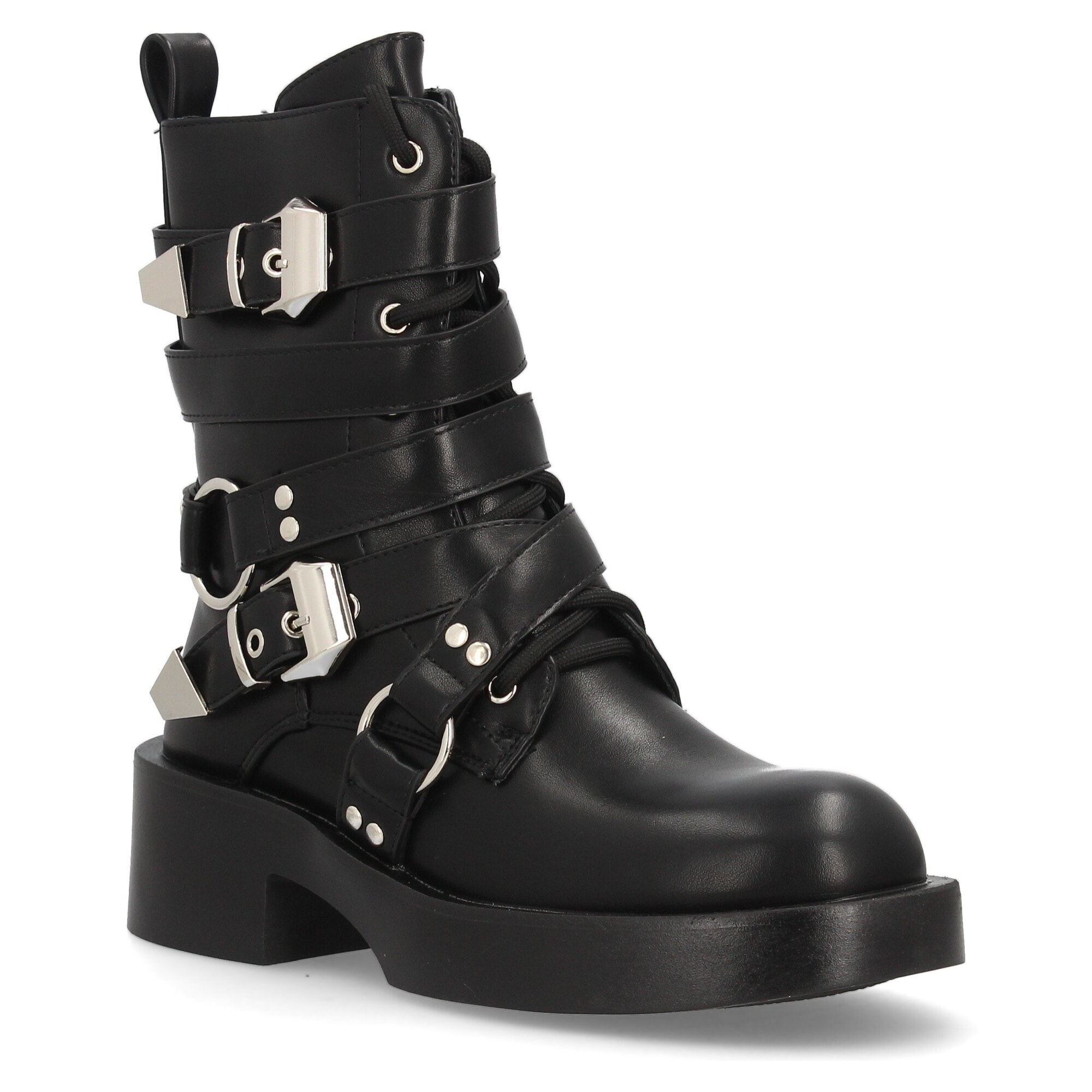 Botas estilo punk con hebillas y plataforma