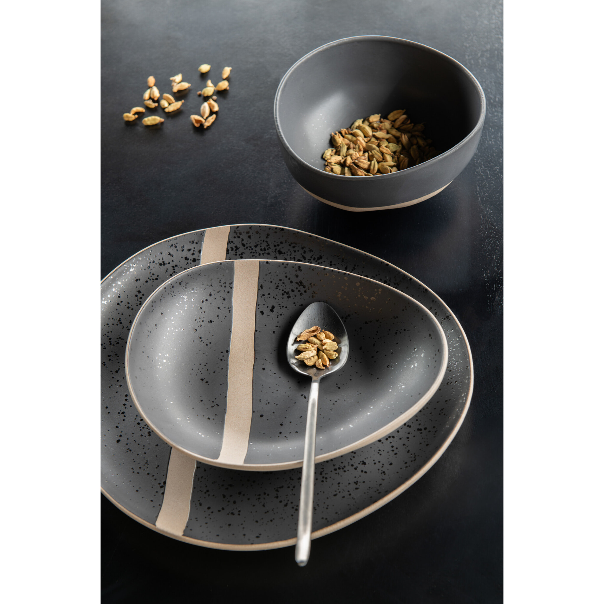 J-Line assiette - céramique - noir/taupe - large