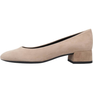 Bailarinas Mujer de la marca GEOX  modelo D CHLOO 30 Beige