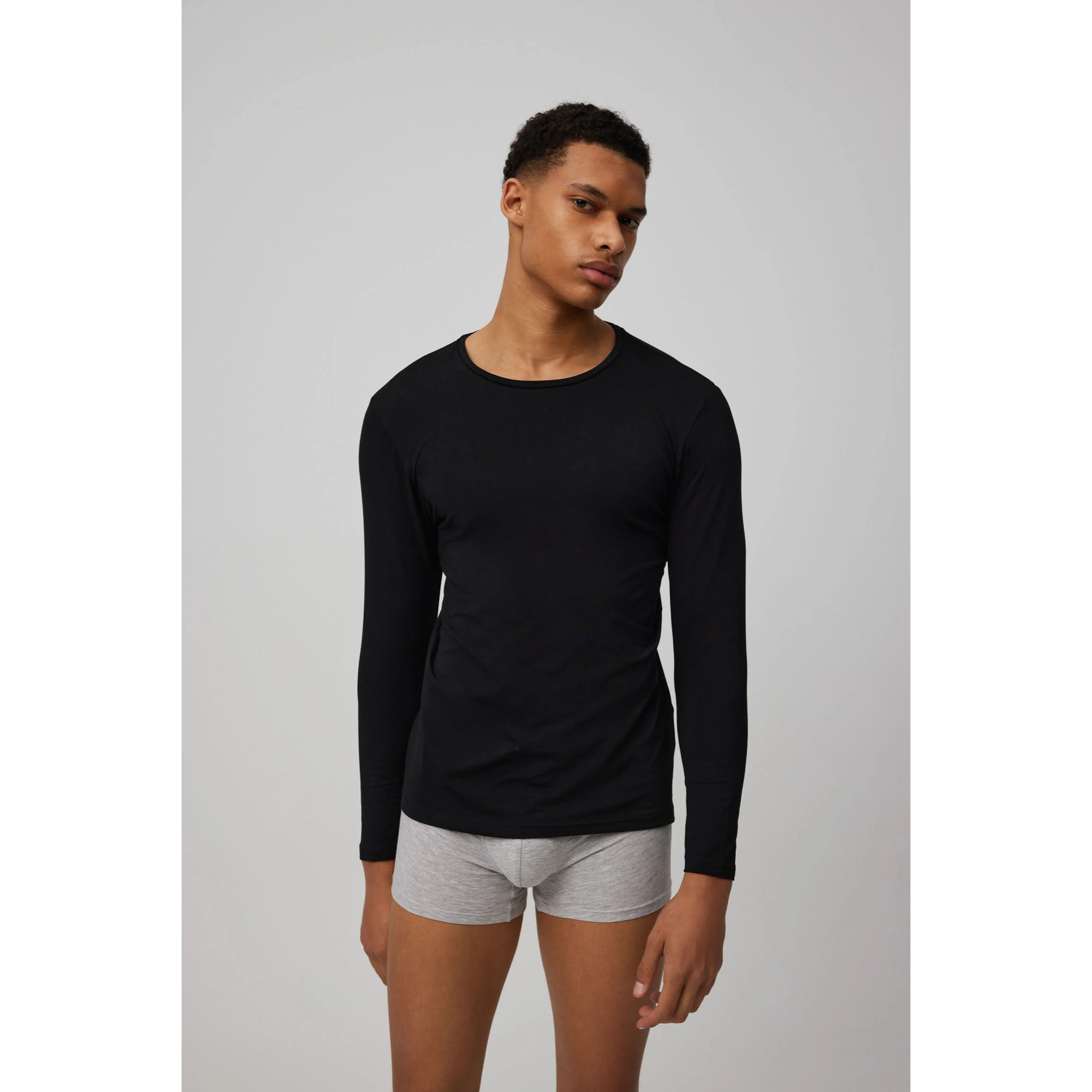 Maglietta a maniche lunghe in cotone nero