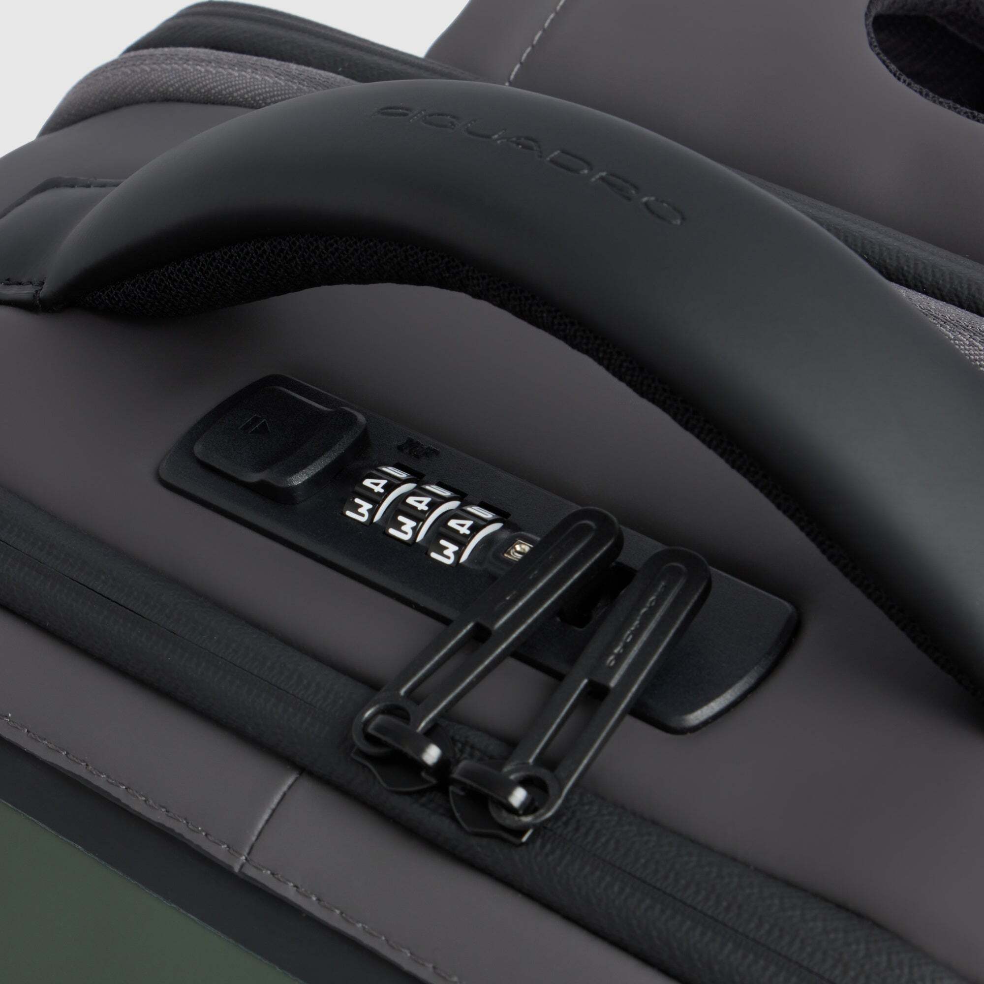 Piquadro Zaino da viaggio resistente all'acqua porta pc