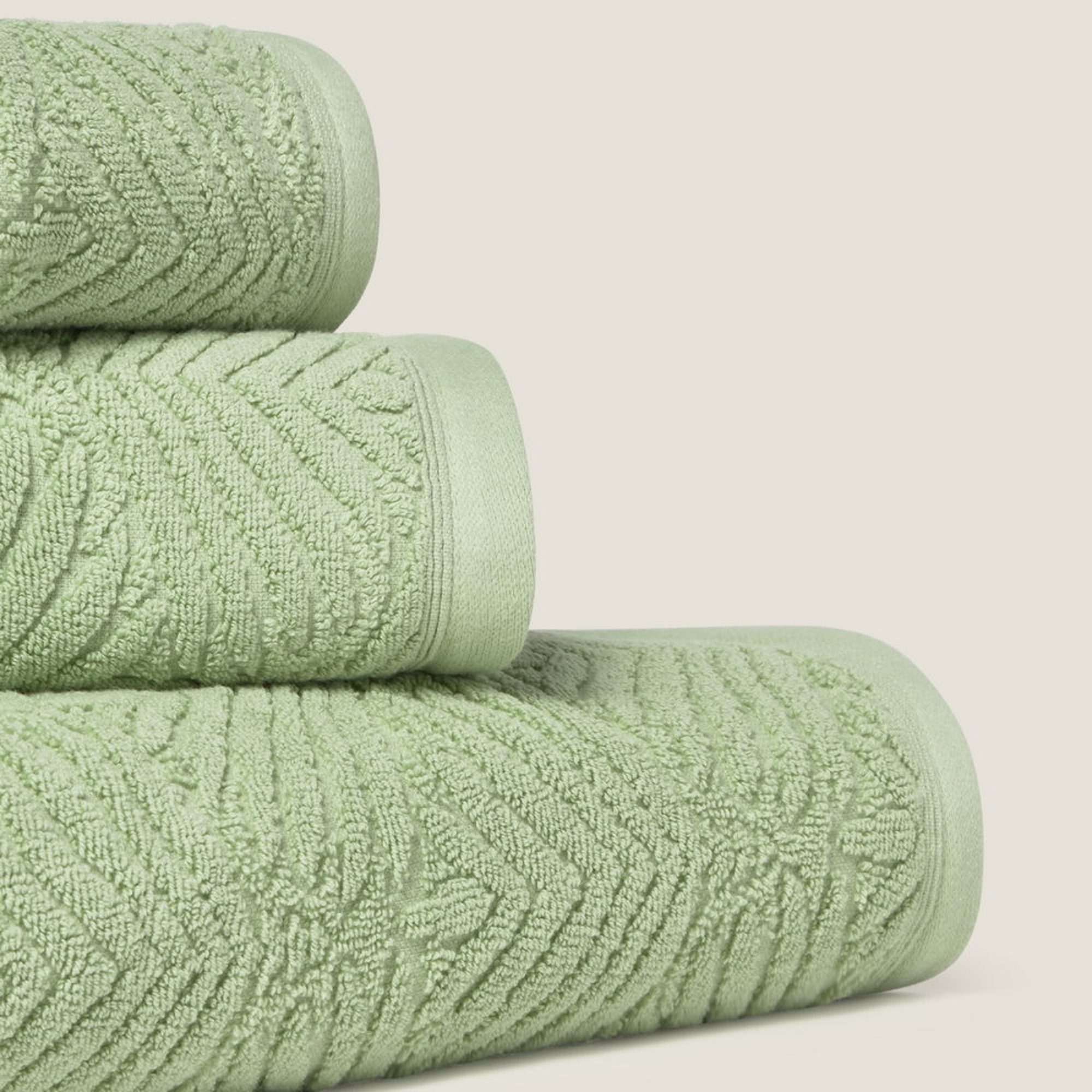 Toalla de baño de rizo jacquard hojas Palmir color verde 100% Algodón