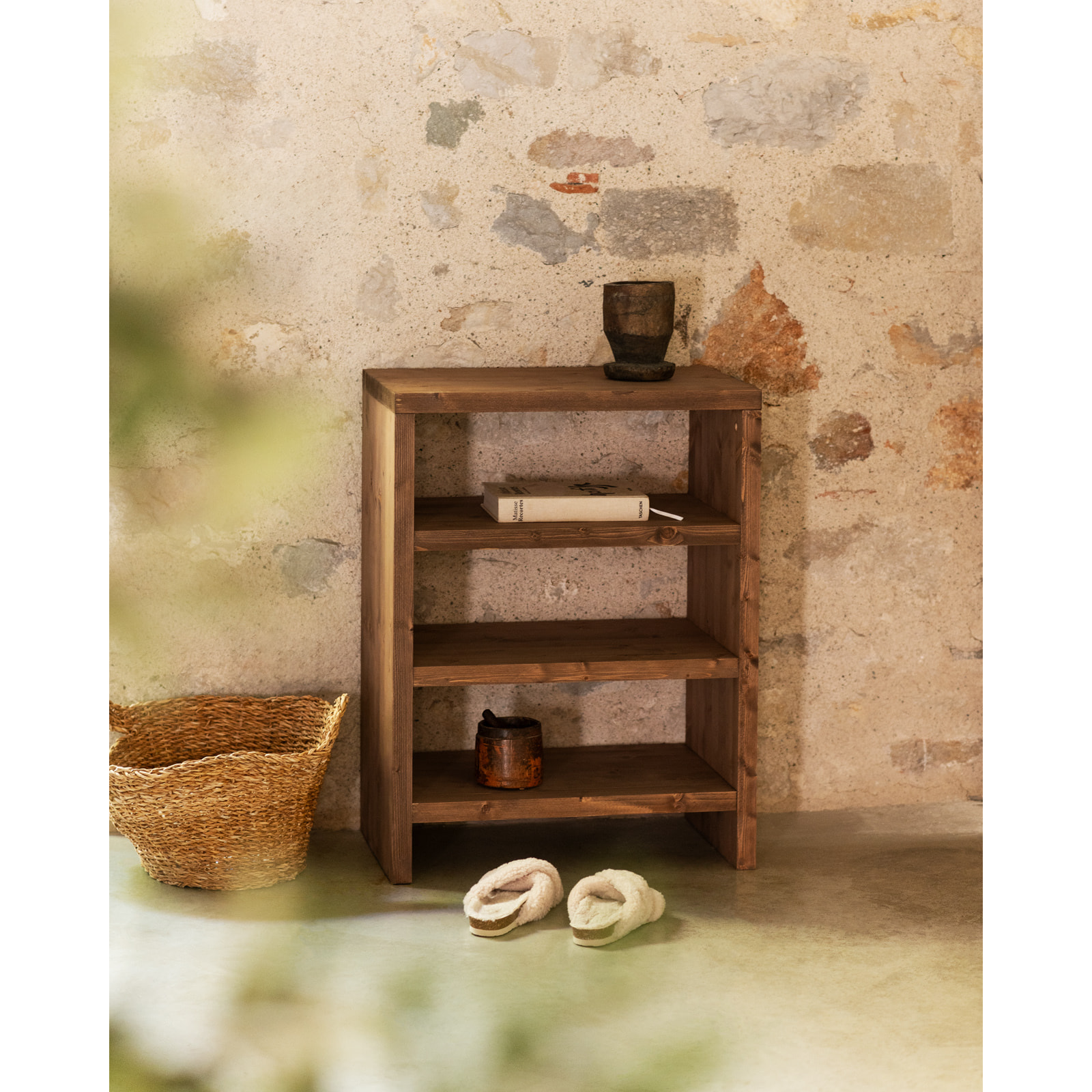 Estantería zapatero de madera maciza tono roble oscuro 80x60cm Alto: 80 Largo: 60 Ancho: 35