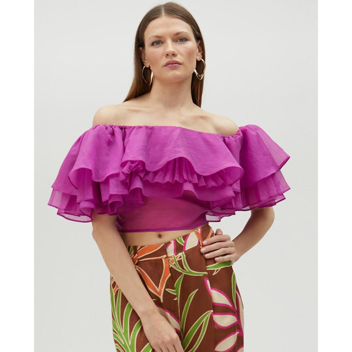 Top a maniche con volant