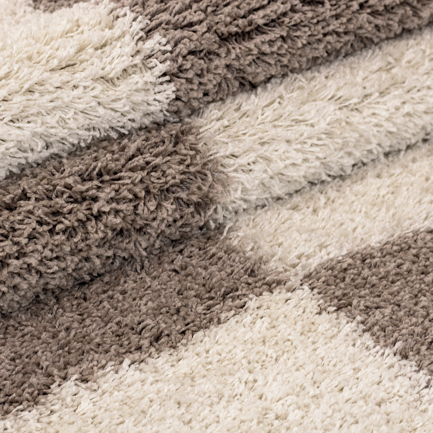 GALA - Tapis shaggy rond à poils longs motif géométrique beige