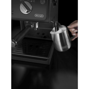 Machine à expresso DELONGHI ECP31.21