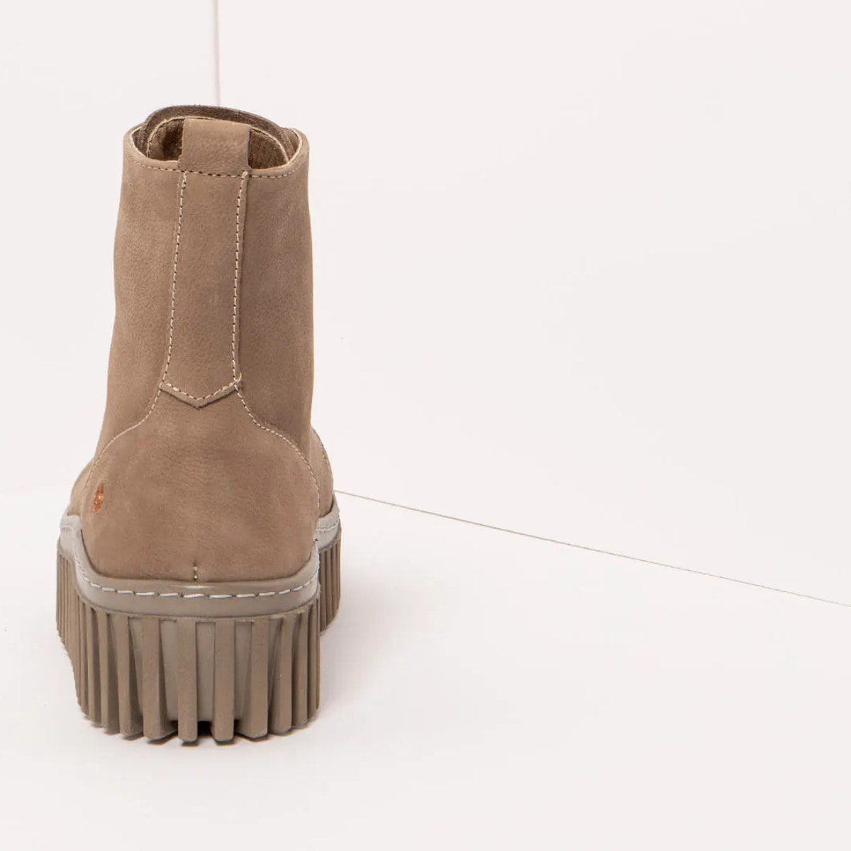 Botines 1513 NOBUCK TAUPE/BRIGHTON color Taupe