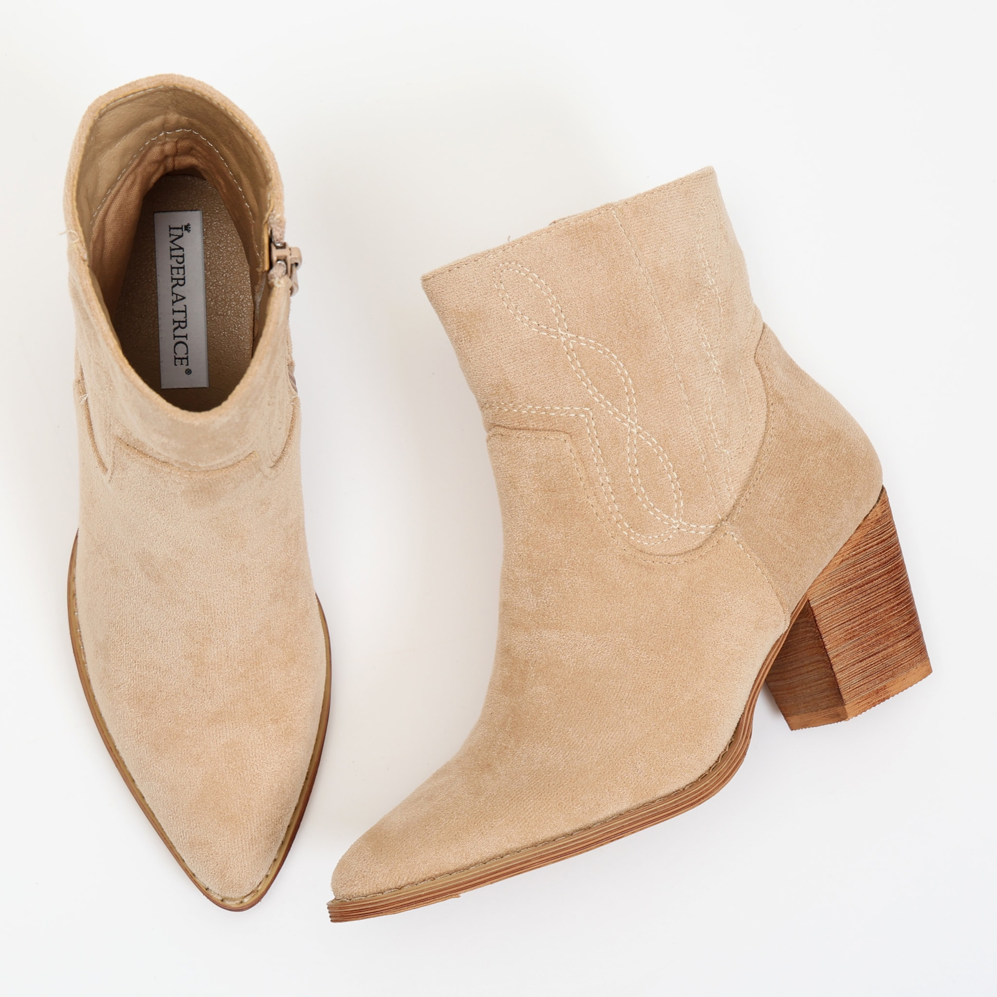 Stivaletti texani in simil pelle scamosciata con ricamo