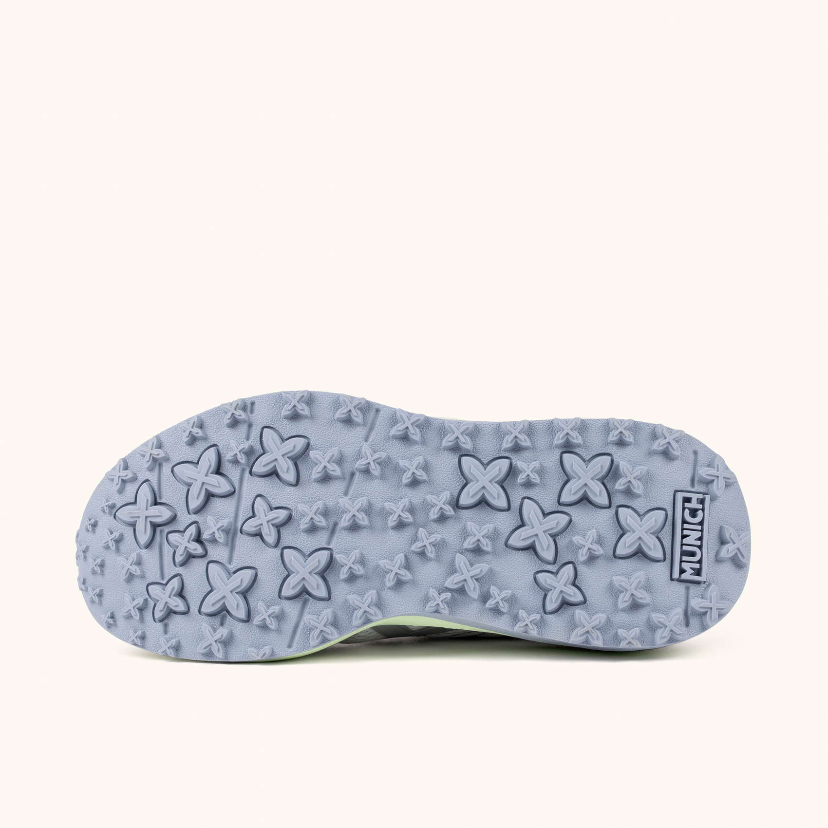 Zapatilla Urbana de Suela Chunky en Lavanda y Plata MUNICH SHIBUYA WMN 40